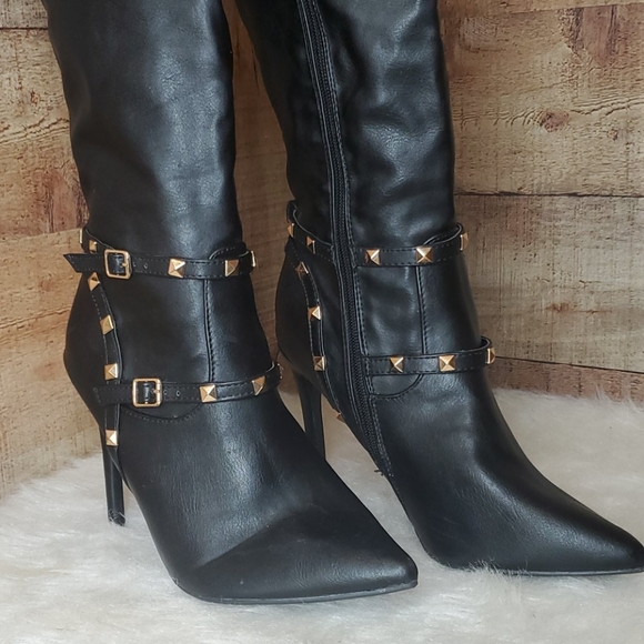 Anne Michelle - Picture 2 of 14